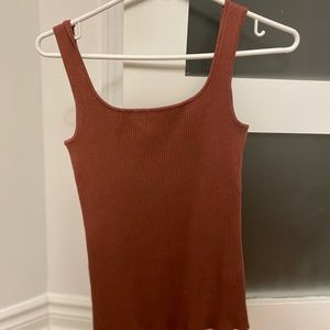 Camisole qualité supérieure comme neuve